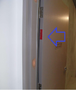 Automatic Fire Doors Tag